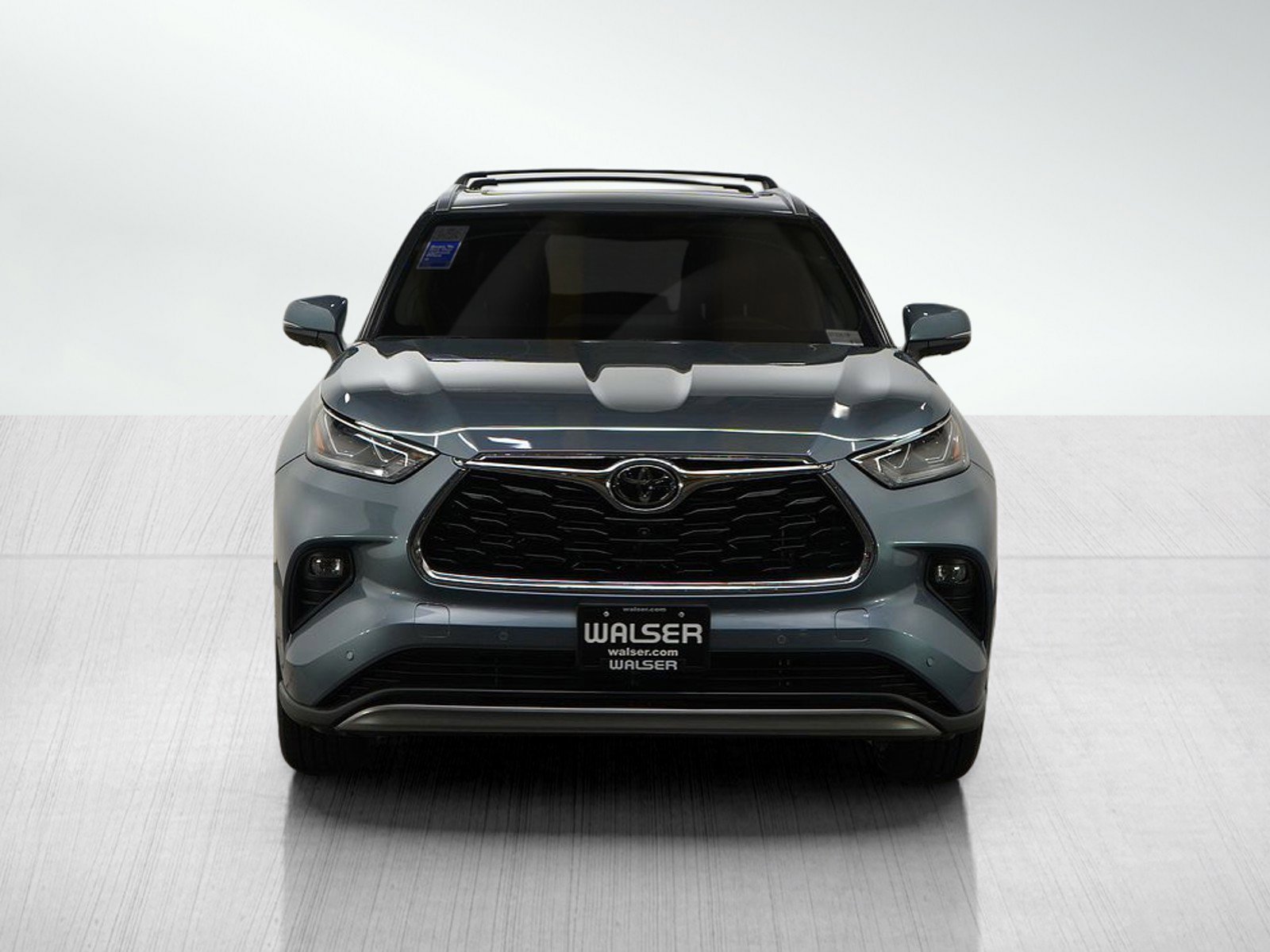 Used 2024 Toyota Highlander Platinum image 8