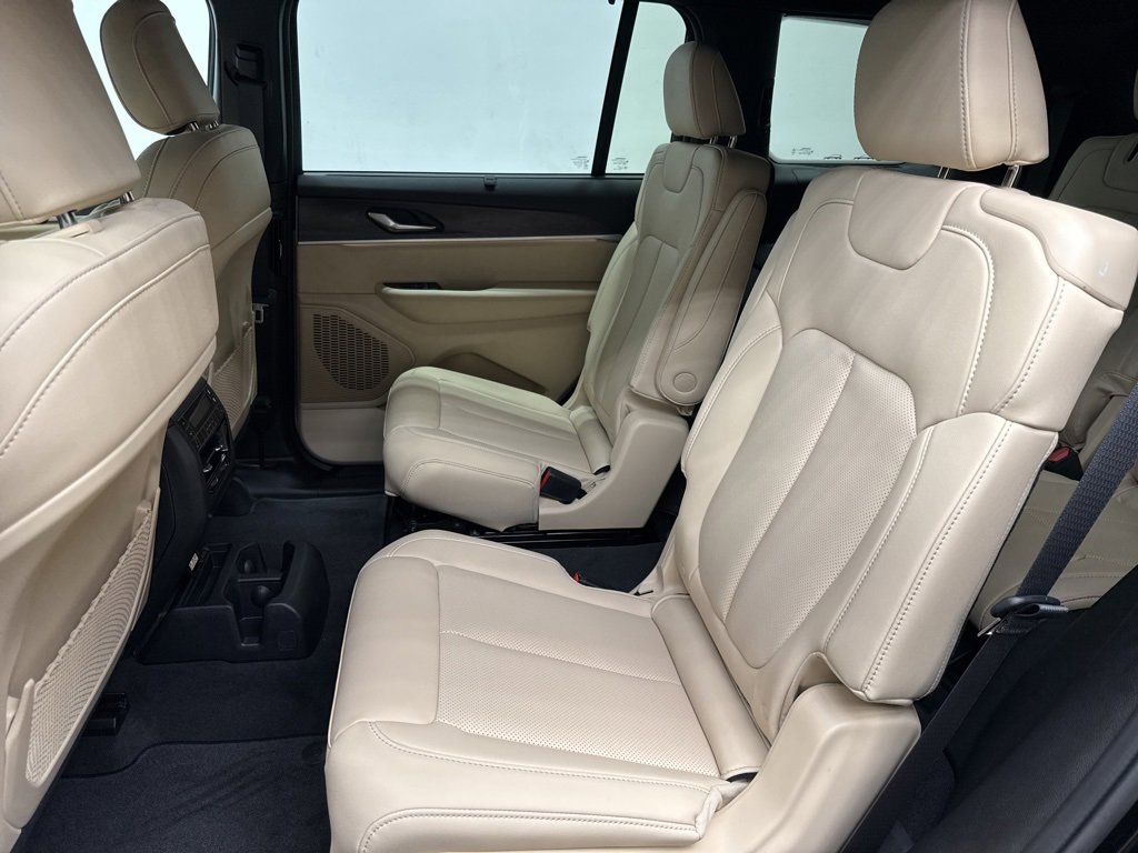 New 2025 Jeep Grand Cherokee L Limited w/ Luxury Tech Group II image 6