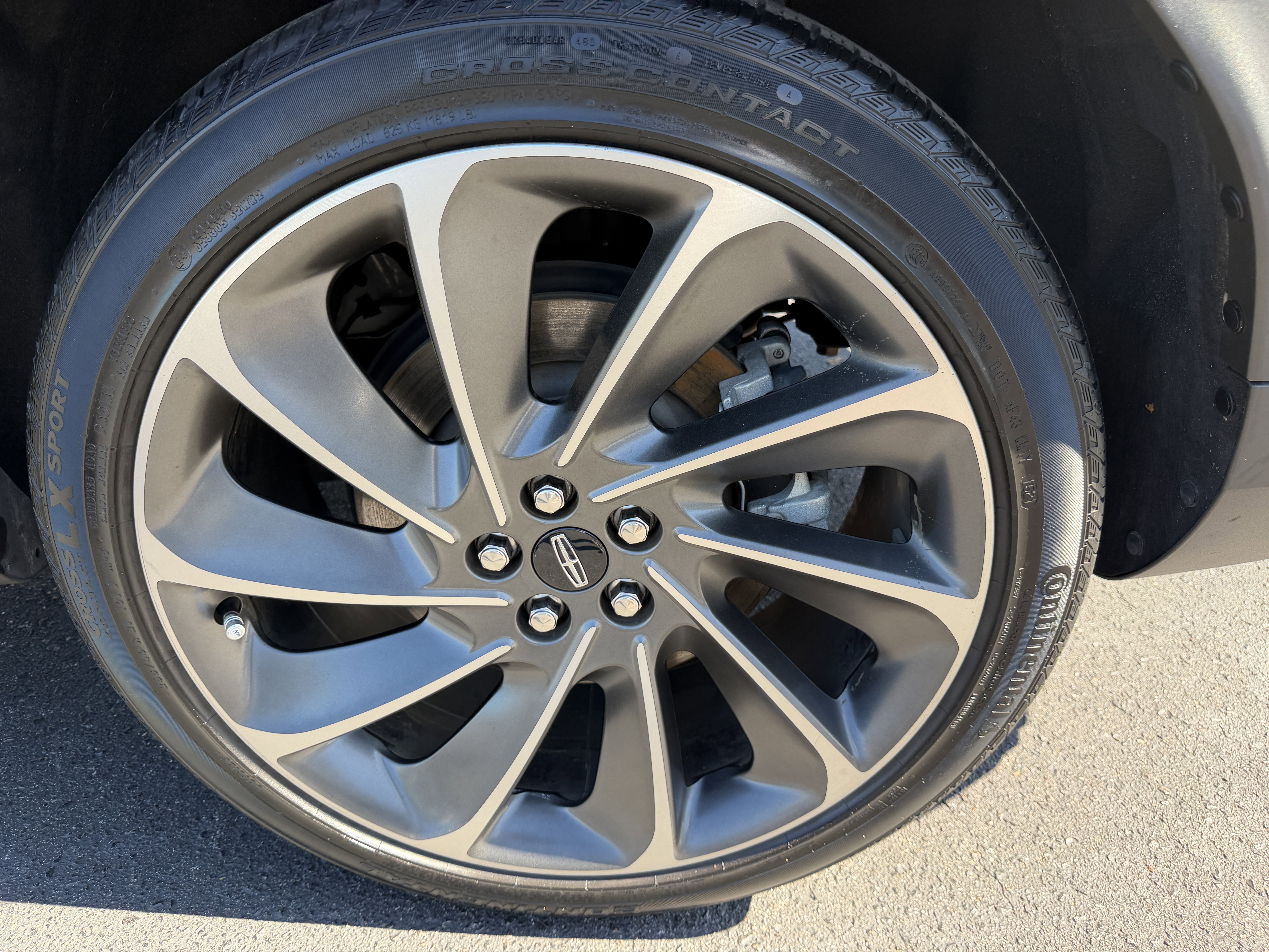 Used 2021 Lincoln Nautilus Reserve w/ Equipment Group 201A image 34