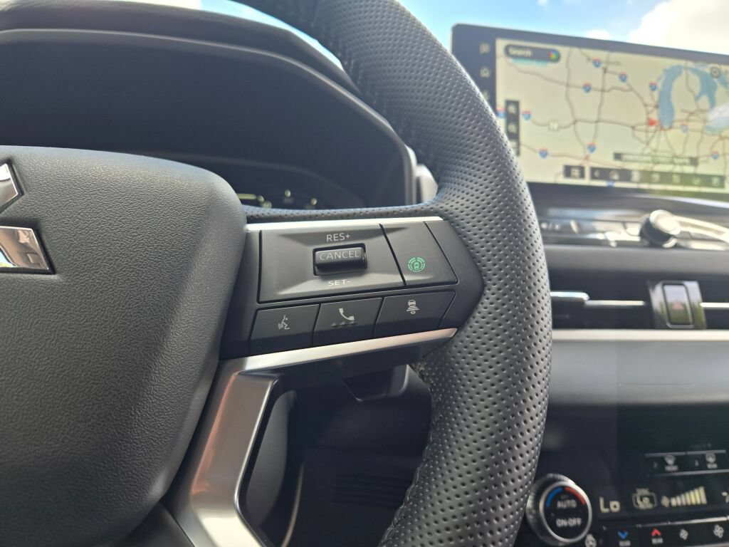 New 2026 Mitsubishi Outlander SEL AWD/4WD image 32
