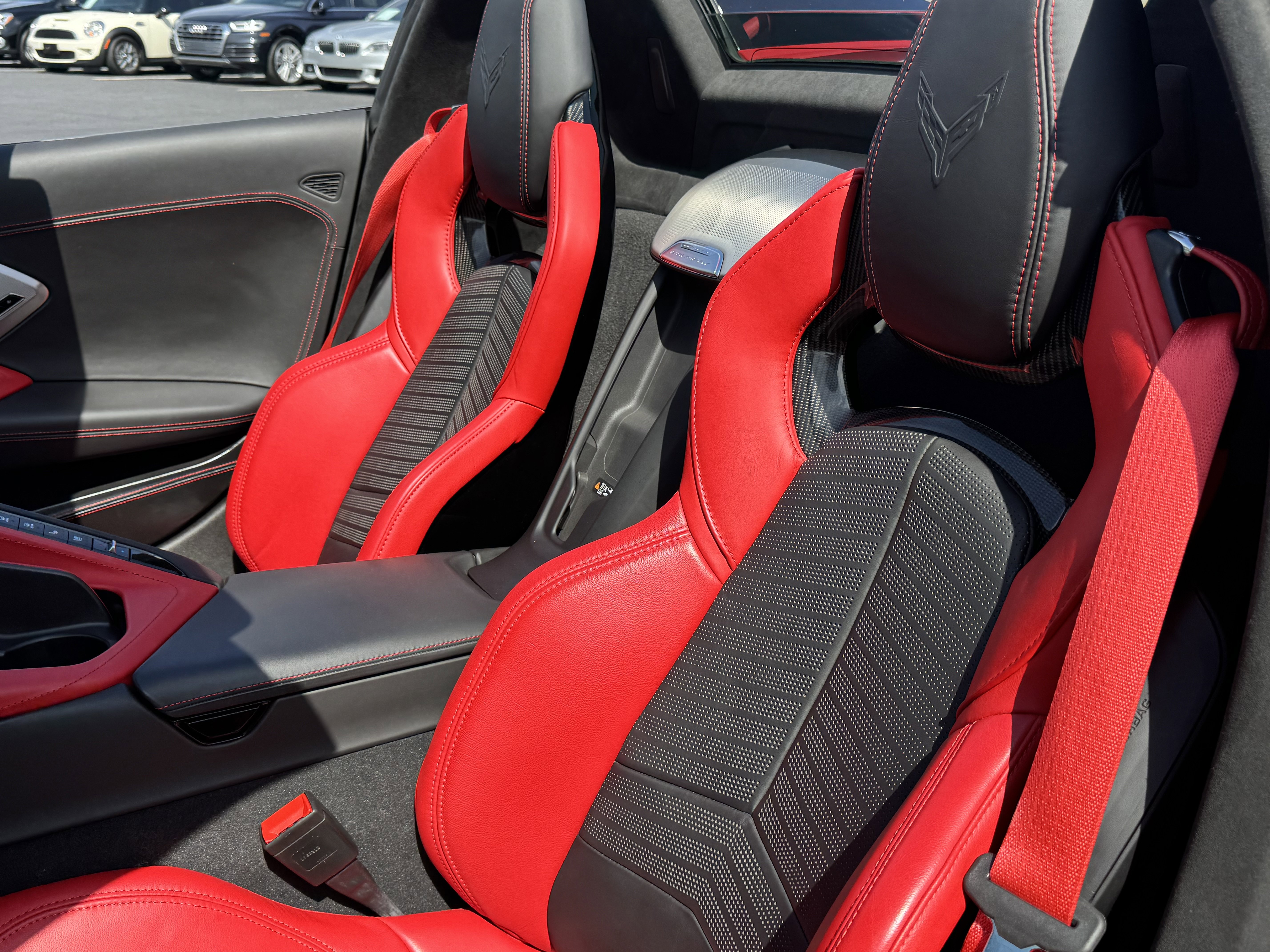 Used 2021 Chevrolet Corvette Stingray Premium Conv w/ Z51 Performance Package image 7