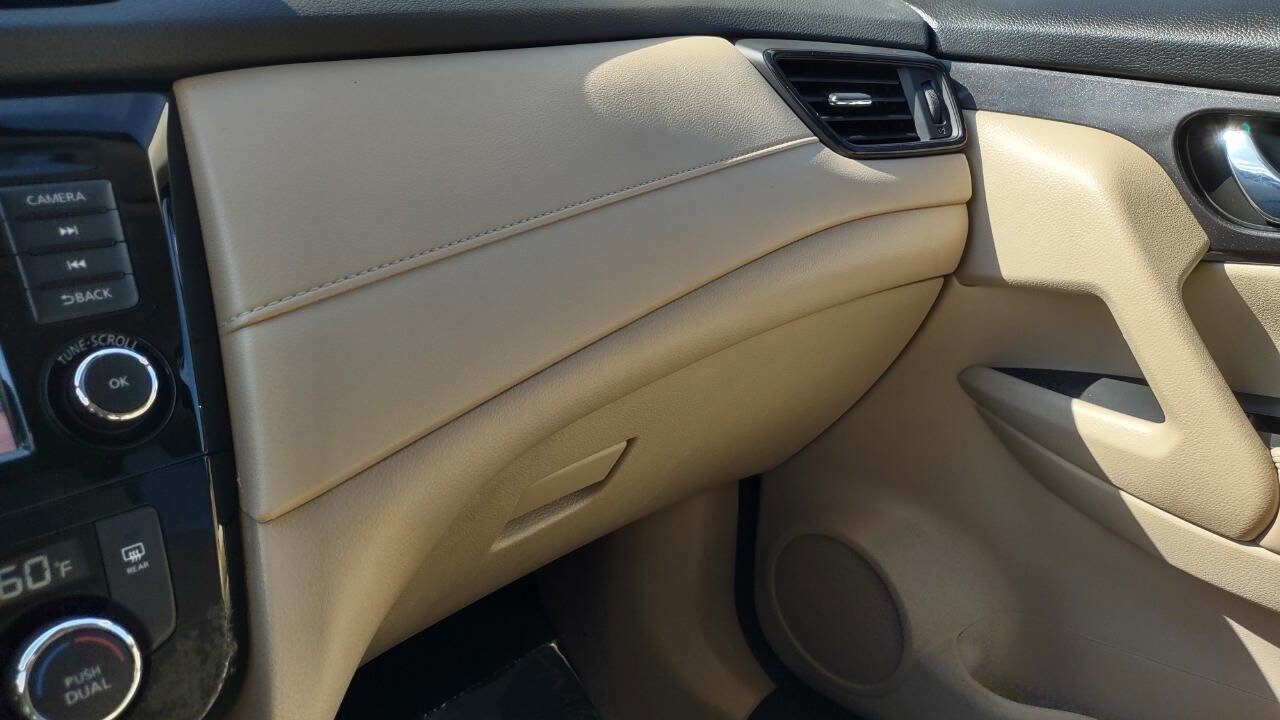 Used 2019 Nissan Rogue SV w/ Premium Package image 29