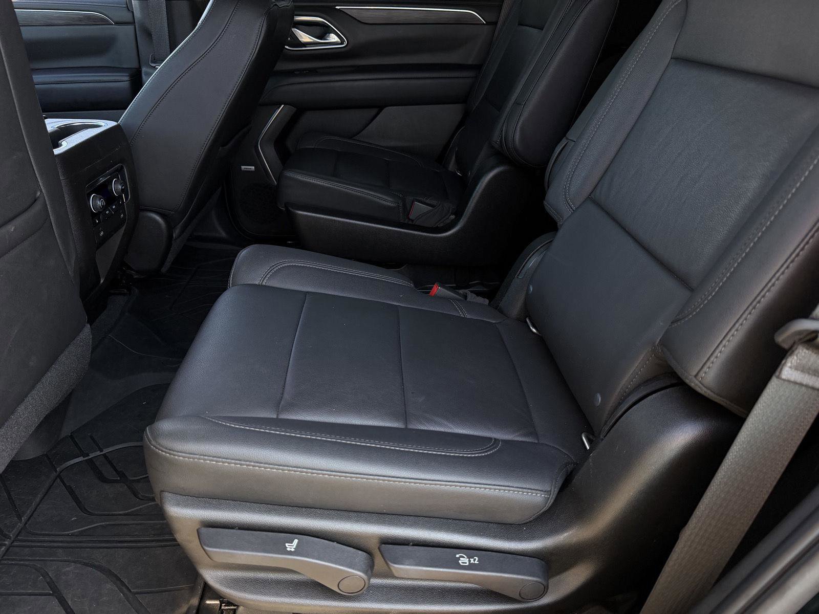 Used 2021 Chevrolet Tahoe Z71 w/ Luxury Package image 8