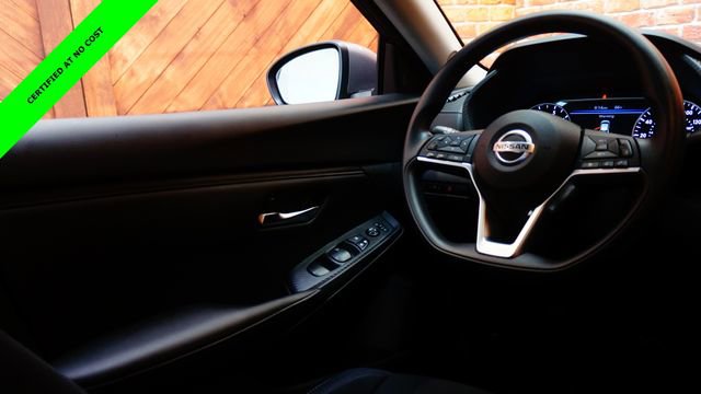 Certified 2023 Nissan Sentra SV FWD image 32
