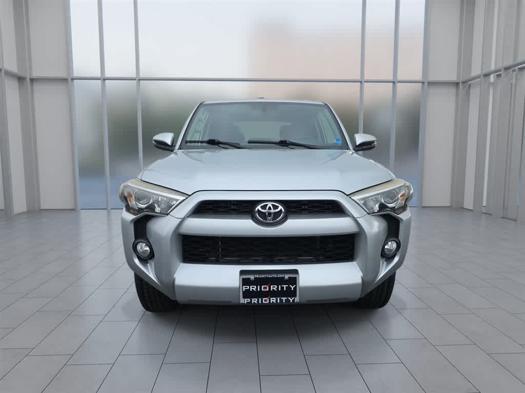 Used 2016 Toyota 4Runner SR5 Premium AWD/4WD image 4
