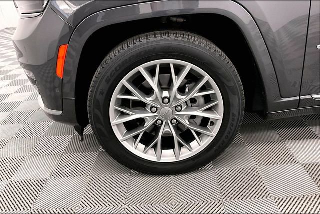 Used 2022 Jeep Grand Cherokee L Summit w/ Advanced Protech Group IV image 10