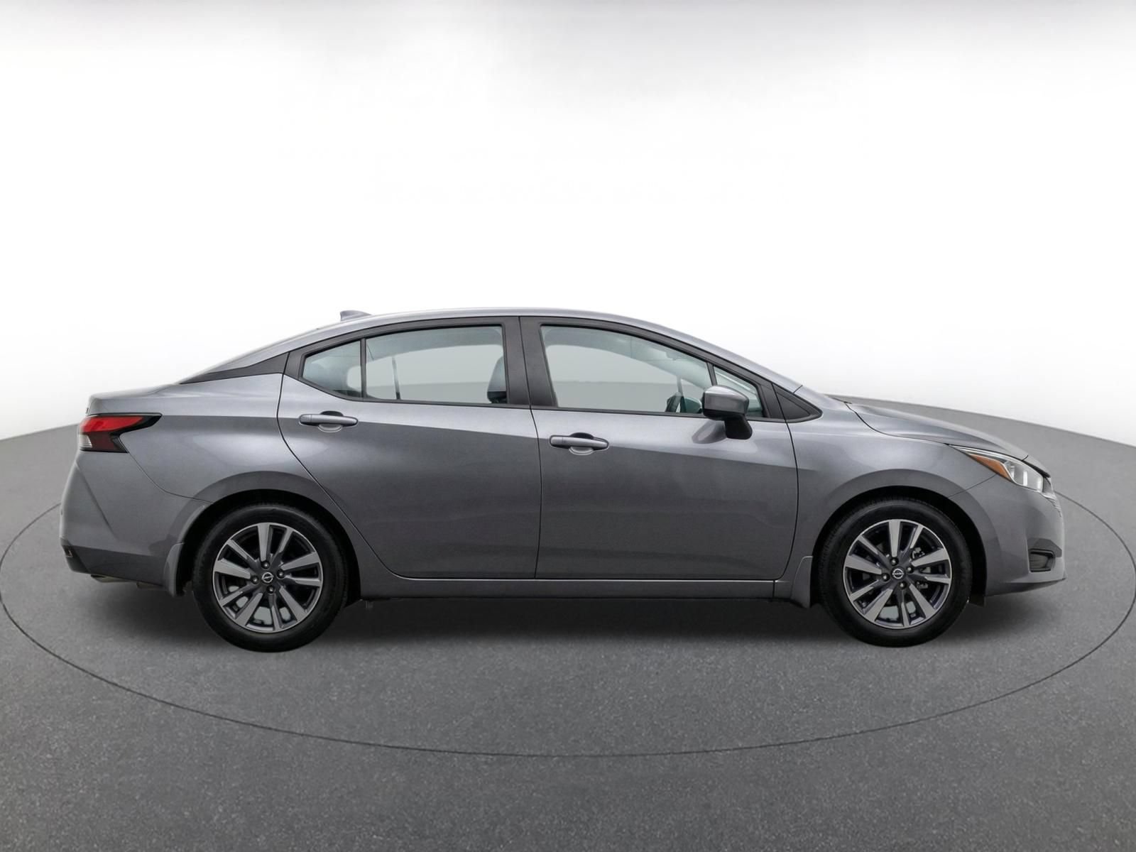 Used 2025 Nissan Versa SV FWD image 13