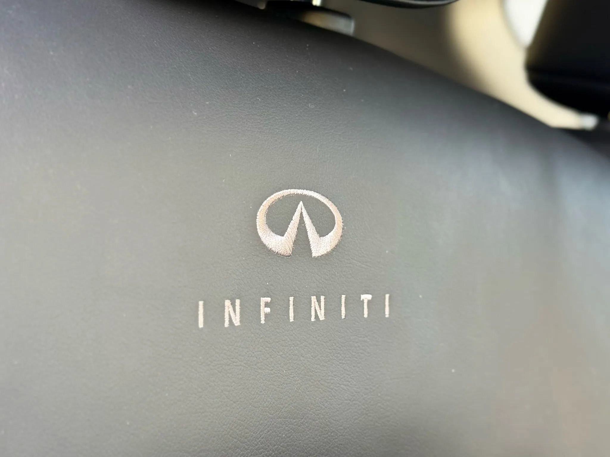 Used 2014 INFINITI QX80 4WD w/ Theater Package image 58