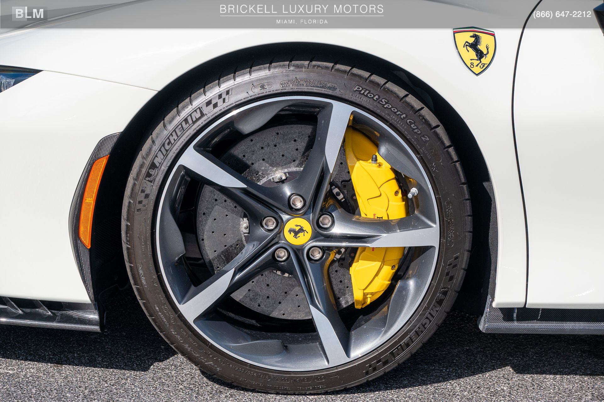 Used 2022 Ferrari SF90 Spider image 38