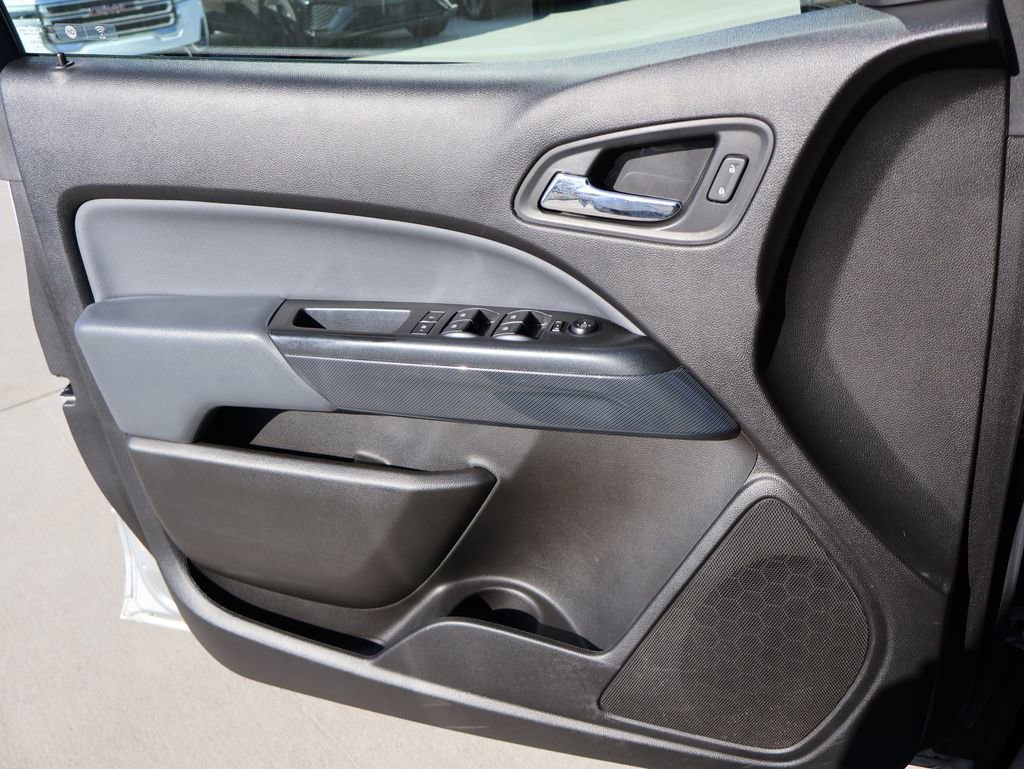 Used 2018 Chevrolet Colorado Z71 image 37