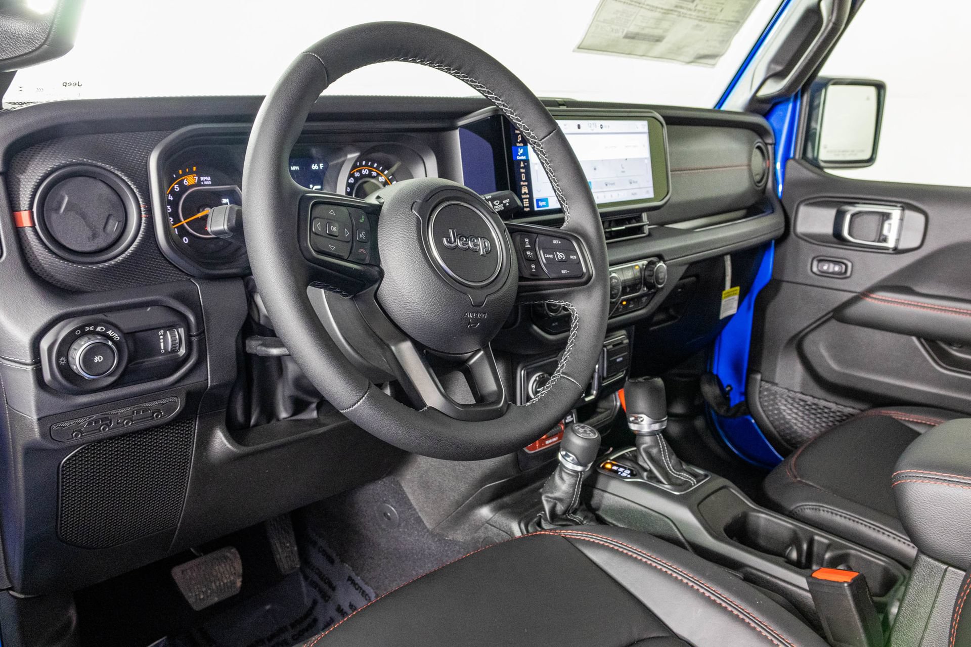 New 2026 Jeep Wrangler Unlimited Rubicon AWD/4WD image 3