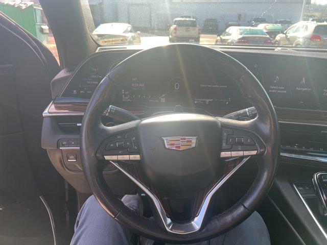 Used 2023 Cadillac Escalade Premium Luxury w/ Performance Package image 13