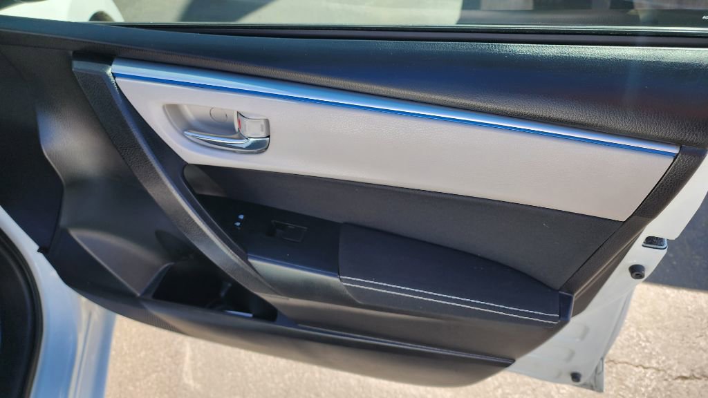 Used 2016 Toyota Corolla L image 15