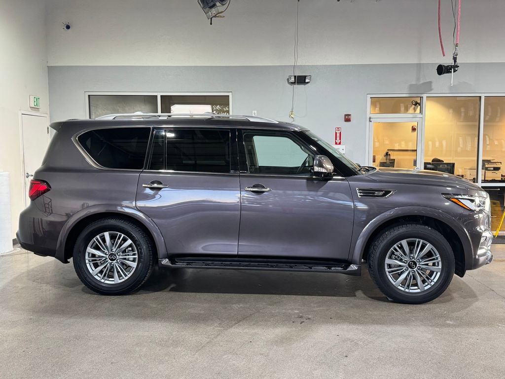 Used 2022 INFINITI QX80 Luxe w/ Cargo Package image 4