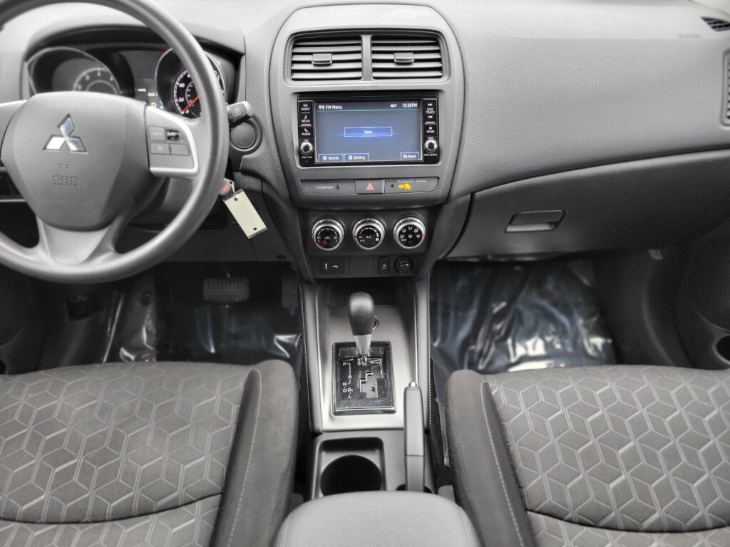Used 2022 Mitsubishi Outlander Sport ES image 16
