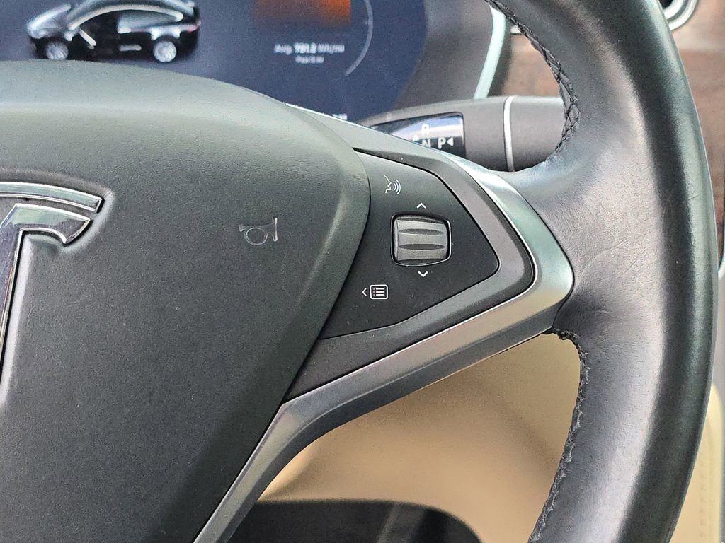 Used 2016 Tesla Model X 90D image 25