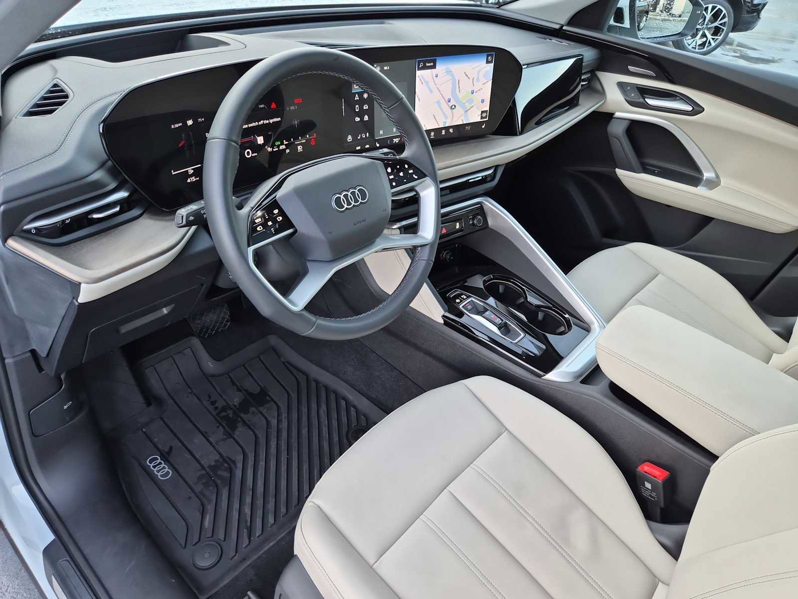 Certified 2025 Audi Q5 Premium Plus w/ Premium Plus image 2