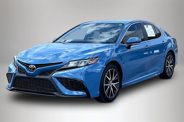 Used 2023 Toyota Camry SE w/ Convenience Package image 2