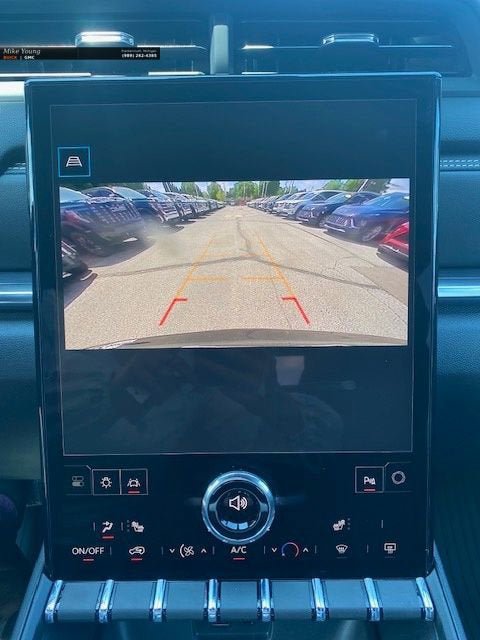 New 2026 GMC Terrain Elevation w/ Black Edition AWD/4WD image 21