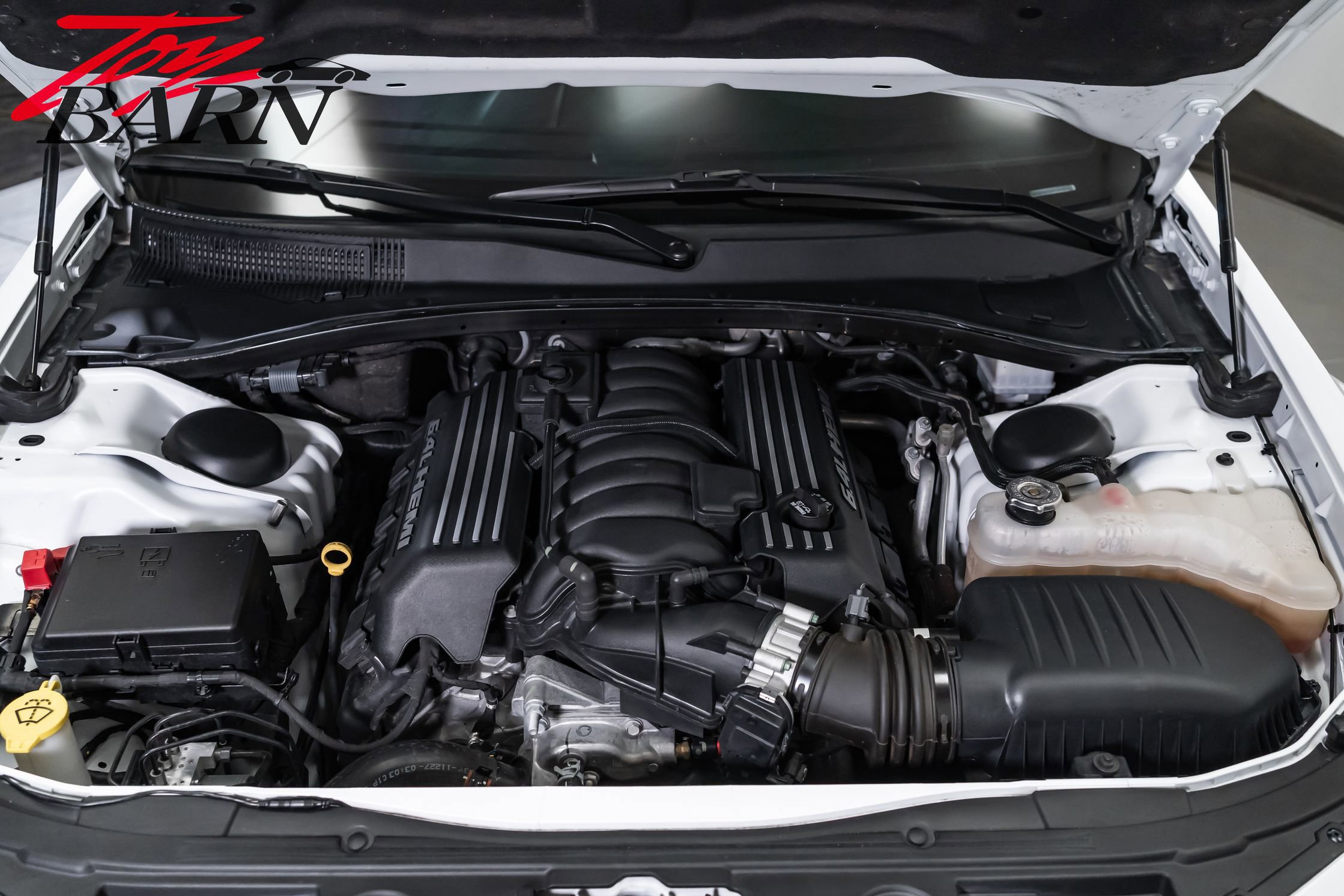 Used 2023 Chrysler 300 C RWD image 48