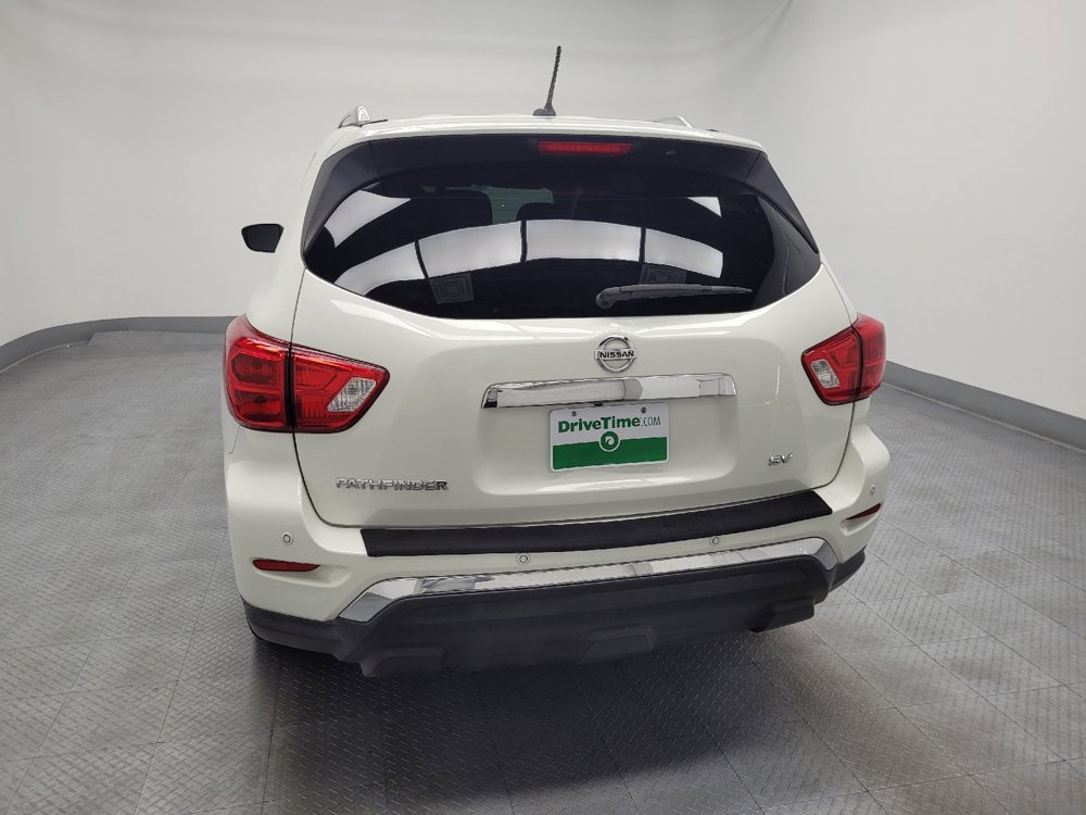 Used 2018 Nissan Pathfinder SV image 6