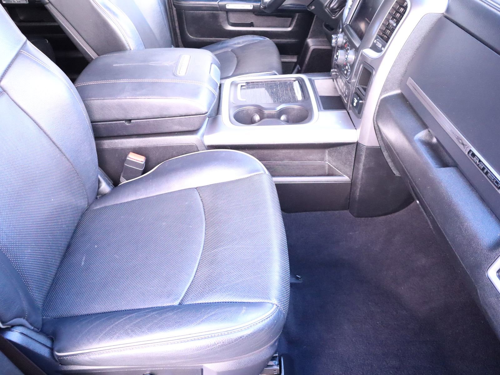 Used 2017 RAM 2500 Limited image 55