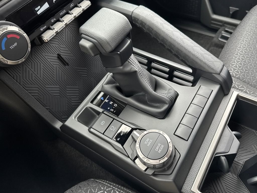 New 2025 Toyota 4Runner SR5 image 18