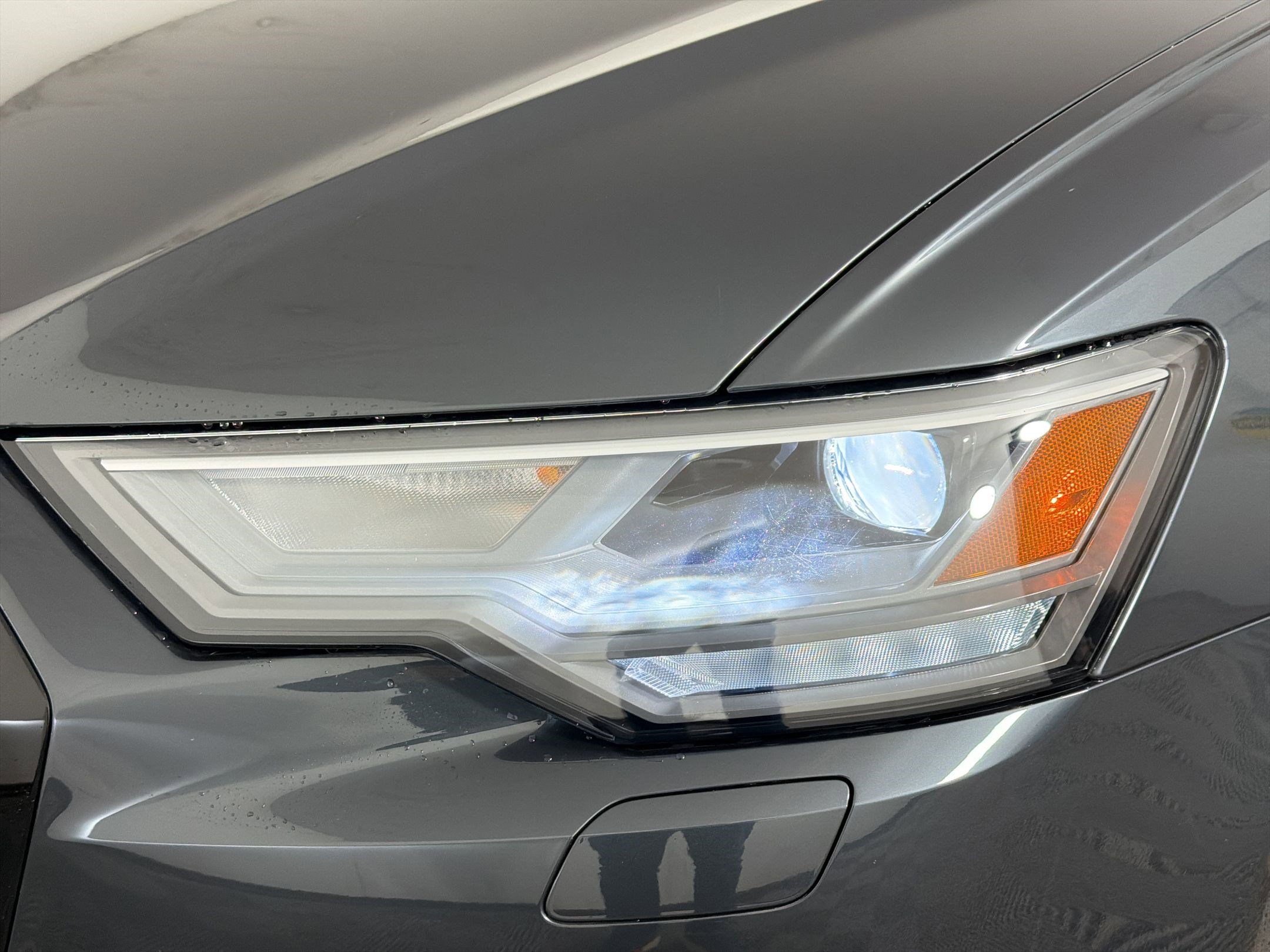 Used 2023 Audi A6 2.0T Premium w/ Convenience Package image 11