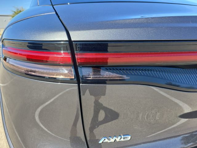 Used 2023 Toyota Crown Limited image 34