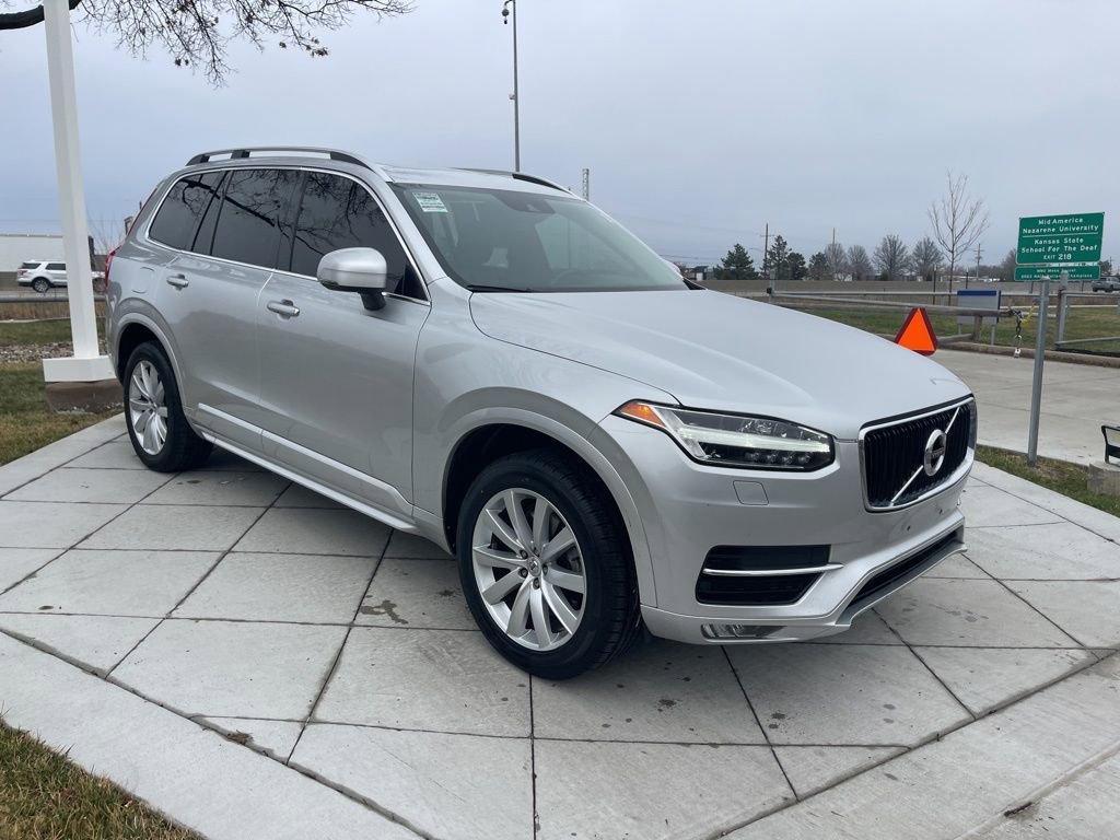 Used 2016 Volvo XC90 T6 Momentum w/ Momentum Plus Package AWD/4WD image 2
