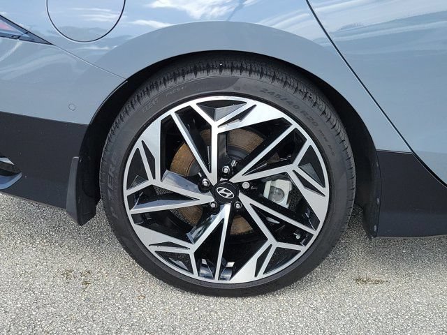 Certified 2023 Hyundai Ioniq 6 Limited RWD image 5