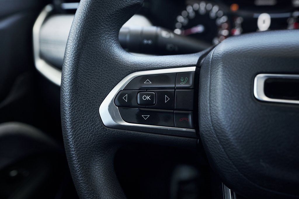 Used 2023 Jeep Compass Sport image 36