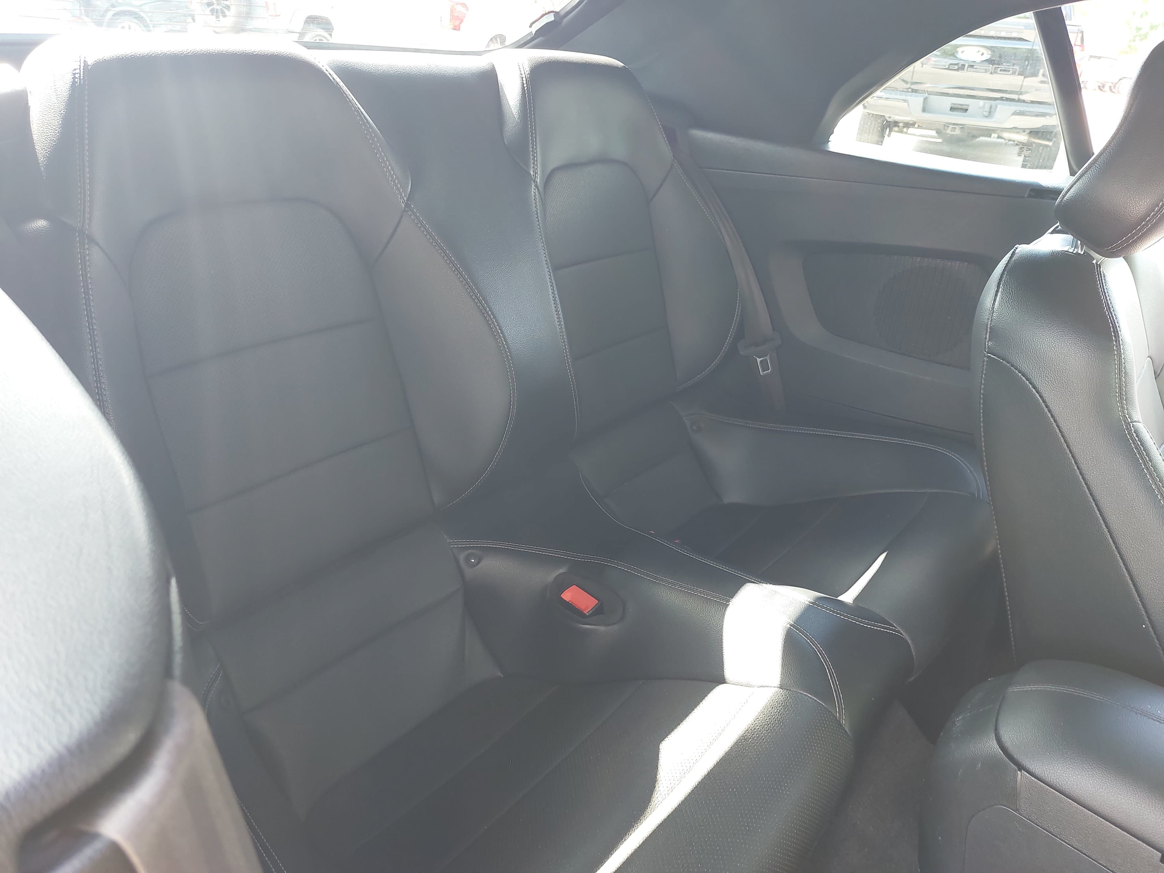 Used 2020 Ford Mustang Premium RWD image 11