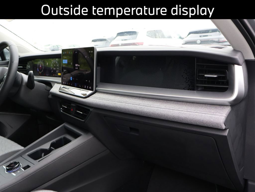 Used 2025 Volkswagen Tiguan S image 13