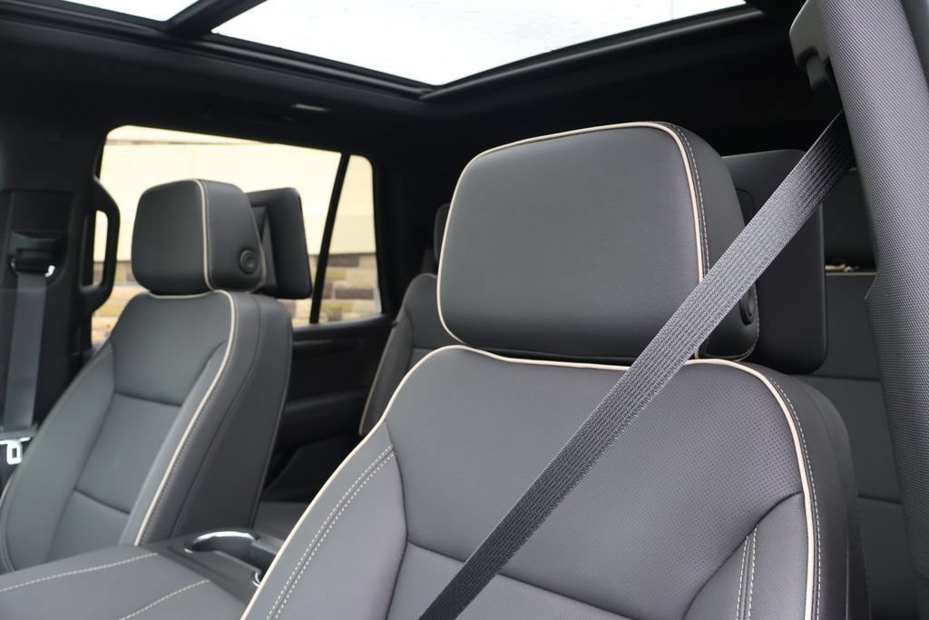 New 2026 Chevrolet Tahoe Premier AWD/4WD image 16