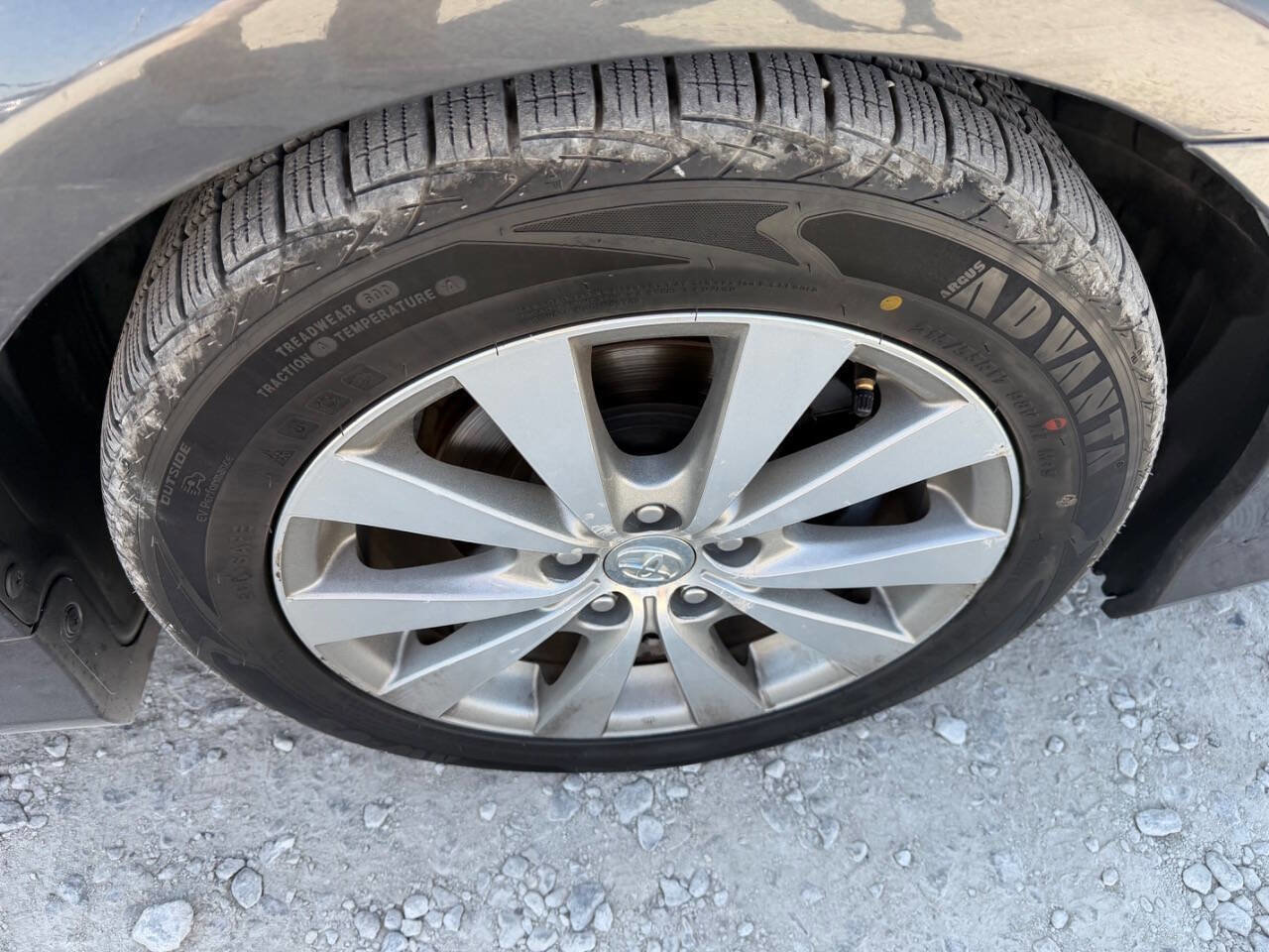 Used 2011 Toyota Avalon Limited FWD image 12