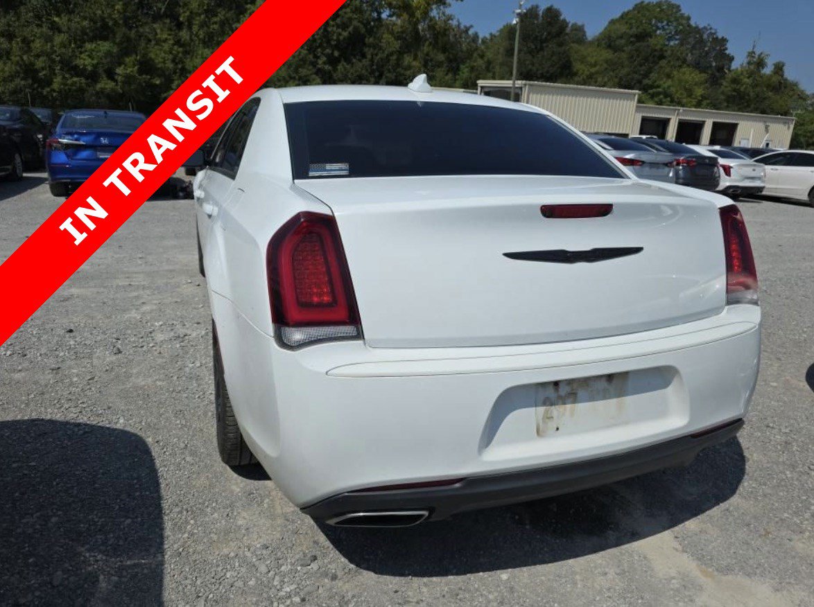 Used 2021 Chrysler 300 Touring w/ Sport Appearance Package RWD image 5