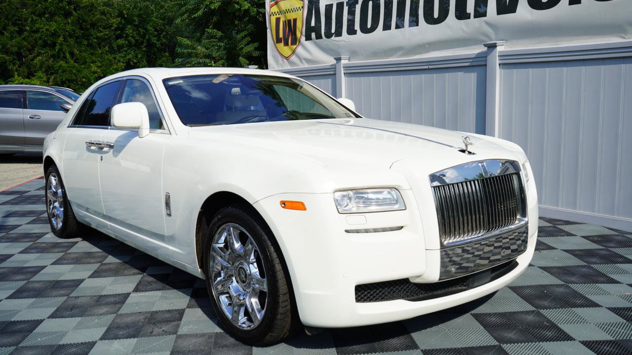 Used 2011 Rolls-Royce Ghost RWD image 2