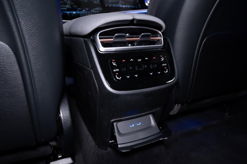 New 2026 Mercedes-Benz EQS 400 4MATIC SUV image 27