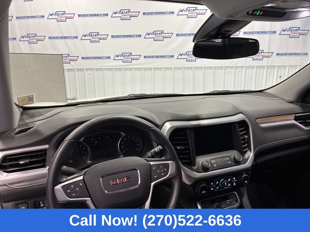Used 2023 GMC Acadia SLE w/ Driver Convenience Package image 2