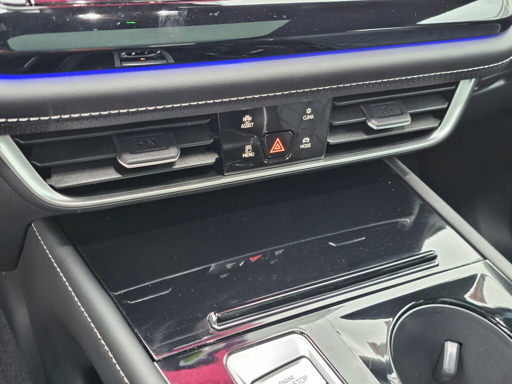 Used 2024 Volkswagen Atlas Cross Sport SEL Premium R-Line image 28