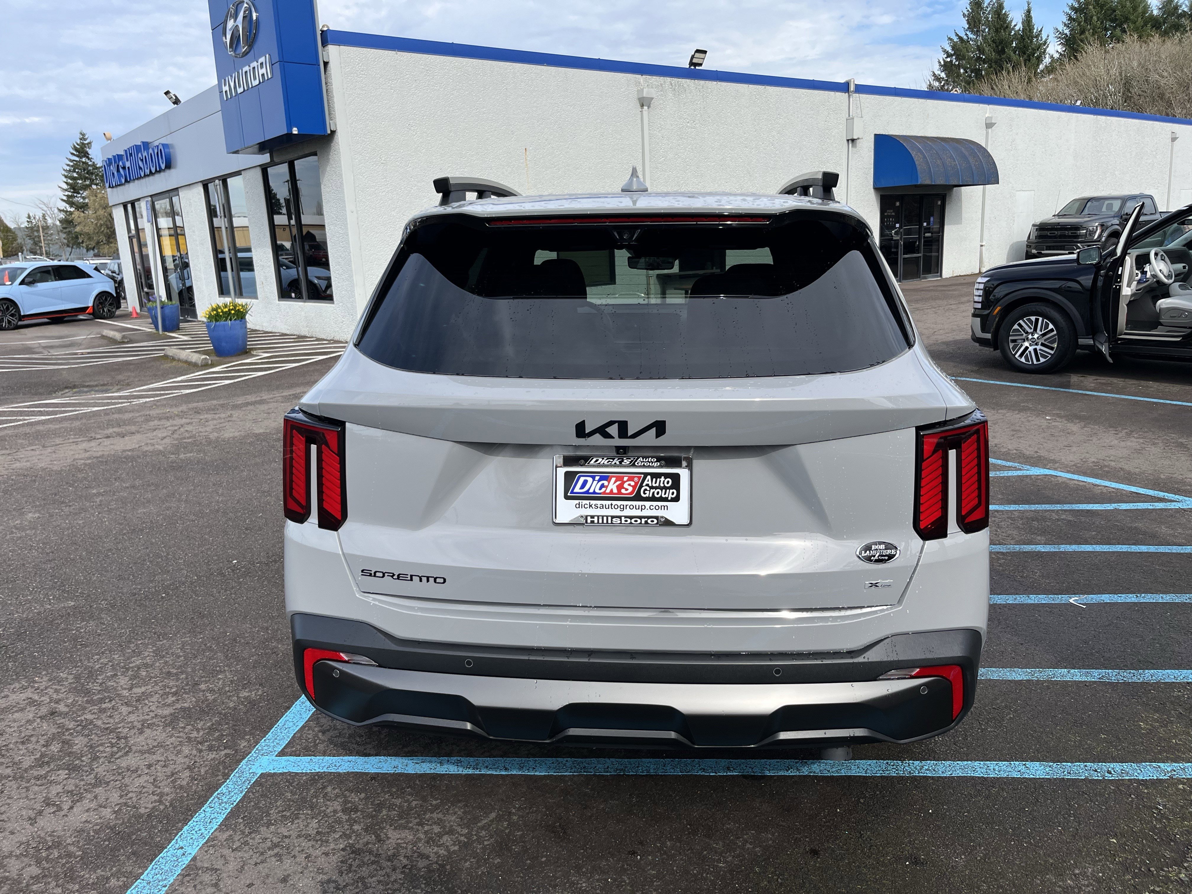 Used 2025 Kia Sorento SX Prestige image 4