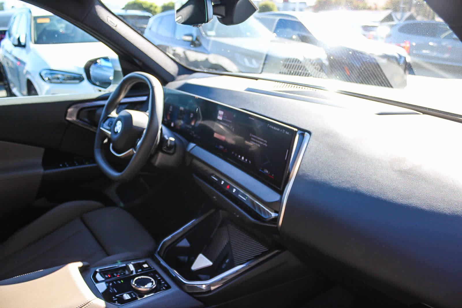 Used 2025 BMW X3 xDrive30i w/ Convenience Package image 16