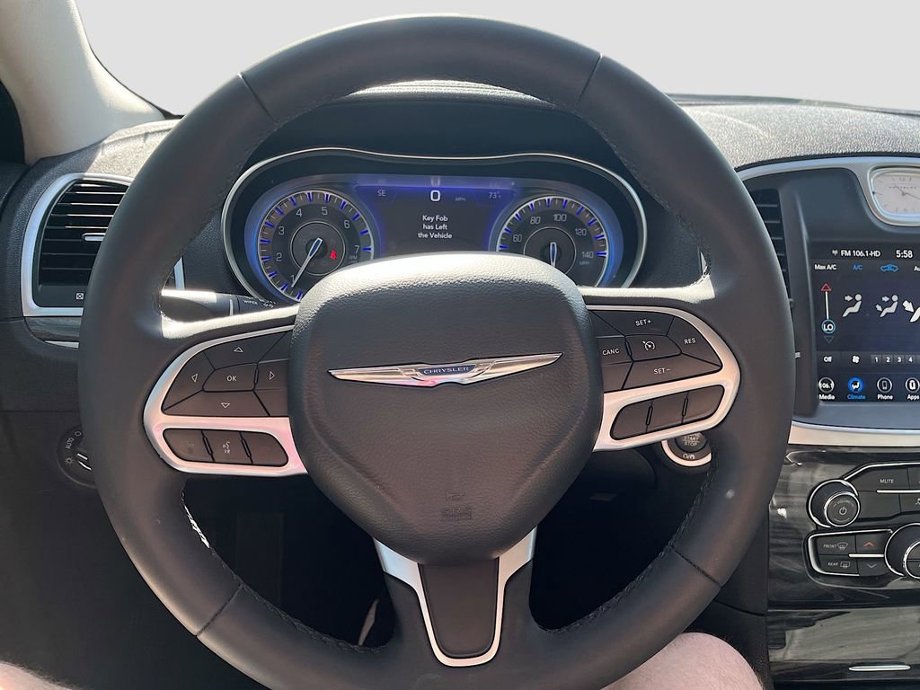 Used 2022 Chrysler 300 Touring w/ Sport Appearance Package image 11