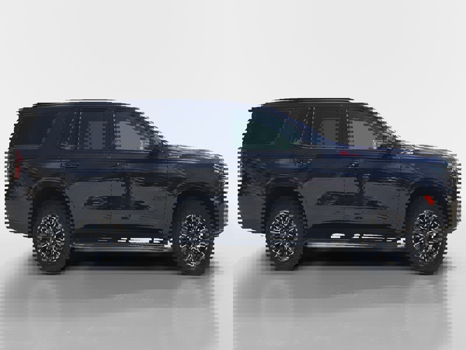 Used 2023 Chevrolet Tahoe Z71 w/ Luxury Package image 2