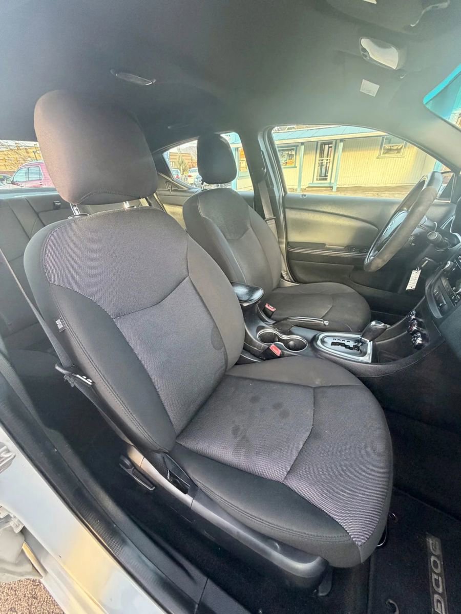 Used 2012 Dodge Avenger SE image 14