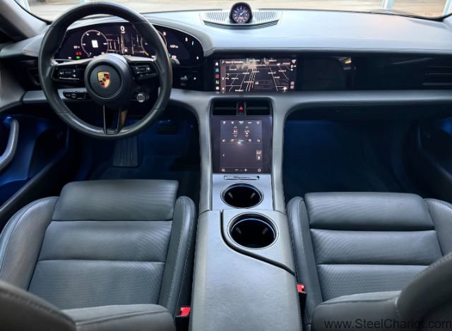 Used 2022 Porsche Taycan image 14