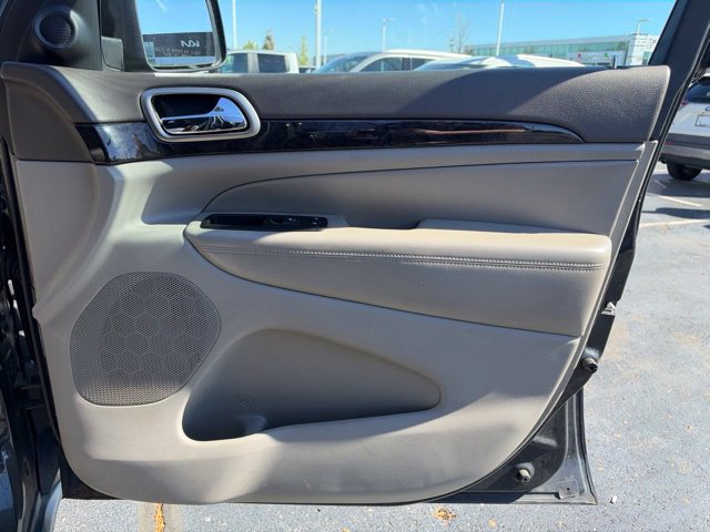 Used 2011 Jeep Grand Cherokee Laredo AWD/4WD image 26