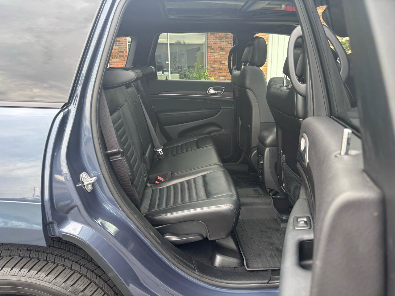 Used 2021 Jeep Grand Cherokee Limited X AWD/4WD image 13