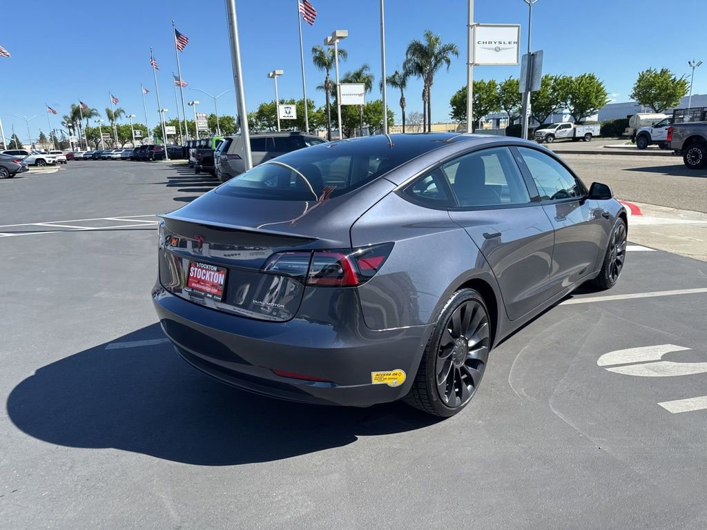 Used 2022 Tesla Model 3 Performance image 4